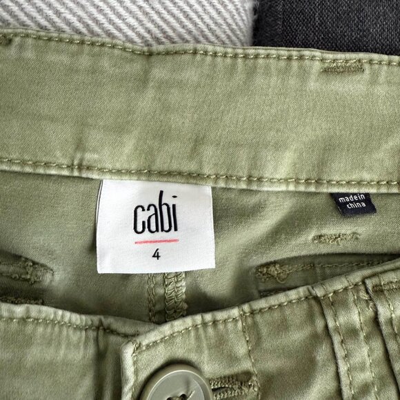 🌻 Cabi Green Traveler Pants #5076 - Picture 4 of 10